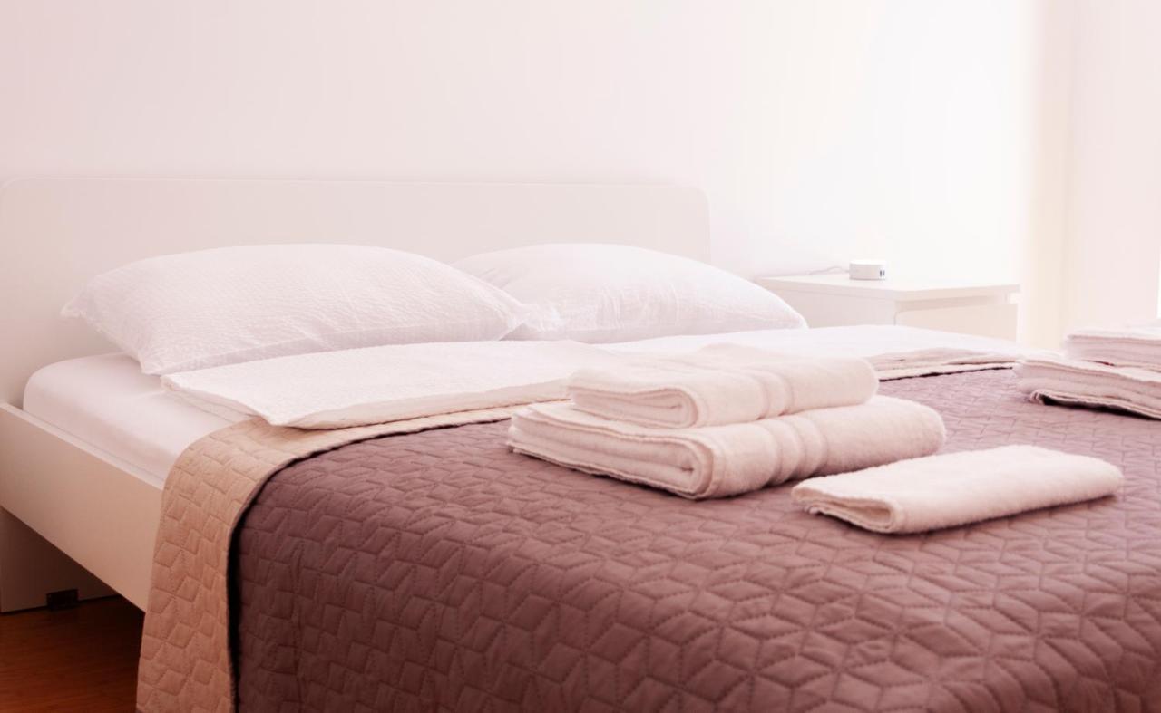 פירוט Lux Family Apartment Vidanovic מראה חיצוני תמונה